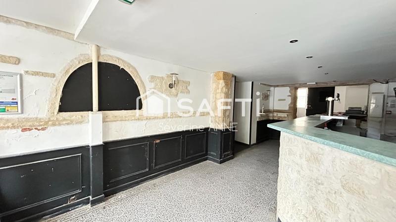 Local commercial - 161 m² - 7 pièces