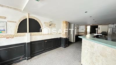 Local commercial - 161 m² - 7 pièces