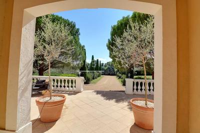 Villa - 248 m² - 8 pièces