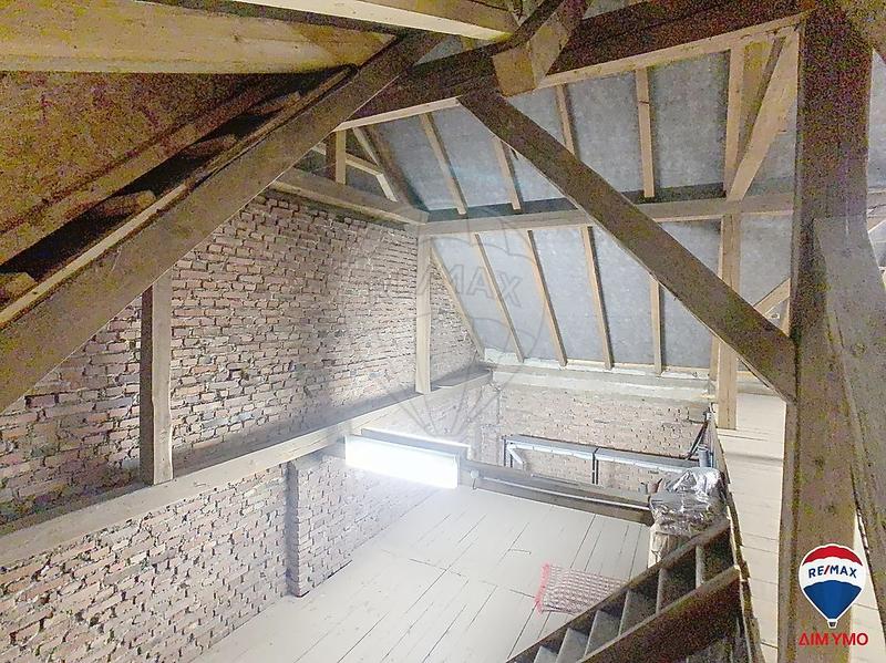 Propriété - 222 m² - 6 pièces