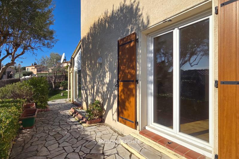 Maison - 97 m² - 4 pièces