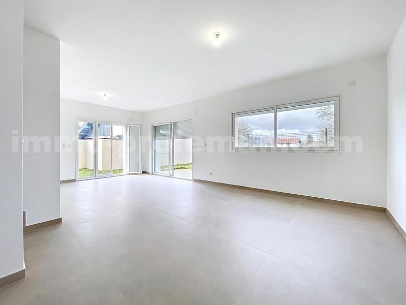 Maison - 94 m² - 5 pièces