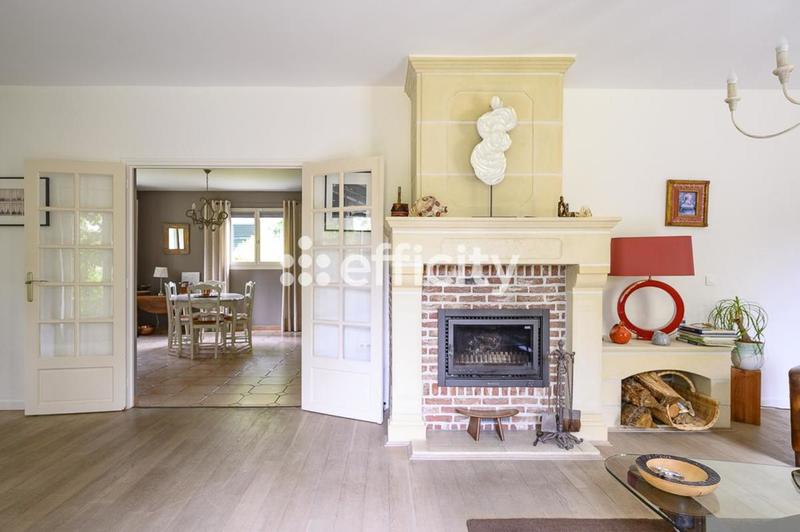 Maison - 200 m² - 9 pièces