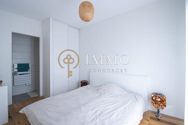 Maison contemporaine - 178 m² - 7 pièces