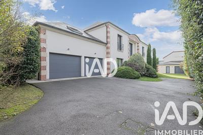 Maison - 527 m² - 9 pièces