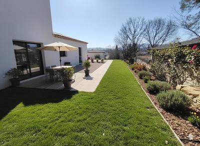 Maison - 180 m² - 7 pièces