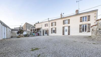 Propriété - 170 m² - 7 pièces