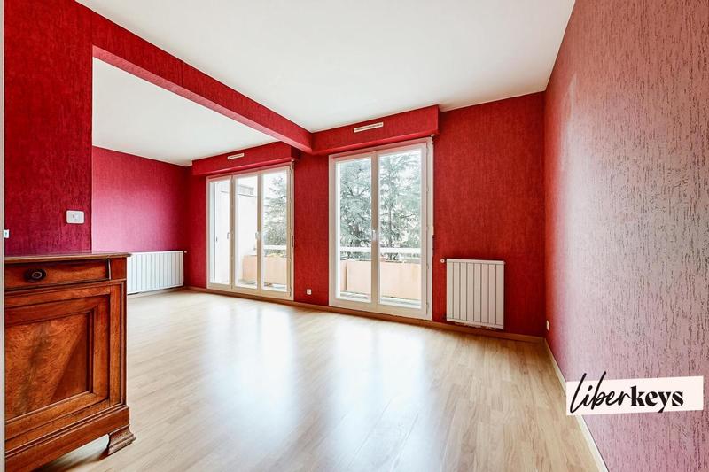 Appartement - 85 m² - 3 pièces