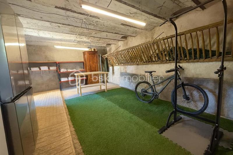 Corps de ferme - 140 m² - 6 pièces