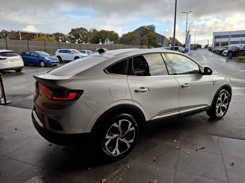 Renault Arkana Techno E-Tech full hybrid 145 -24