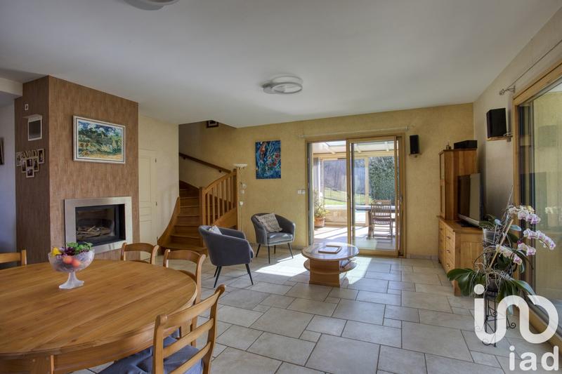 Maison - 185 m² - 6 pièces