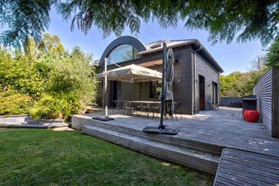 Villa - 257 m² - 6 pièces