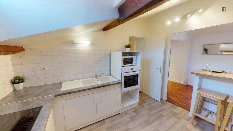 Chambre - 18 m² - 5 pièces