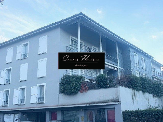 Appartement - 102 m² - 5 pièces