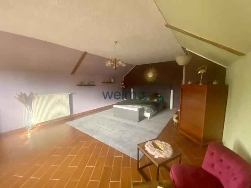 Maison - 230 m² - 9 pièces