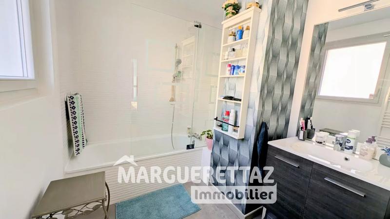 Appartement - 80 m² - 3 pièces