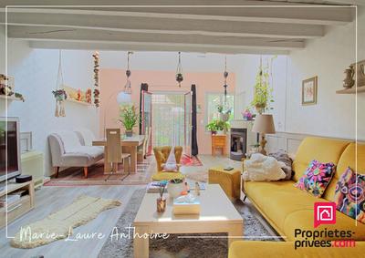 Maison - 240 m² - 7 pièces