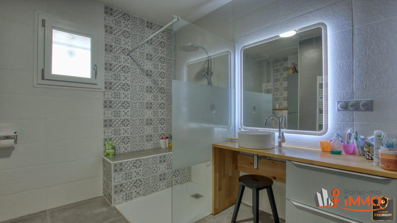 Villa - 131 m² - 6 pièces