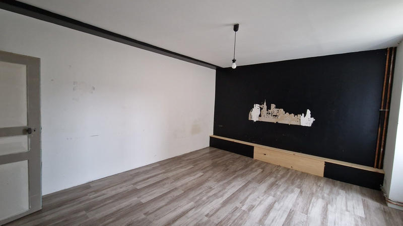 Maison - 240 m² - 8 pièces