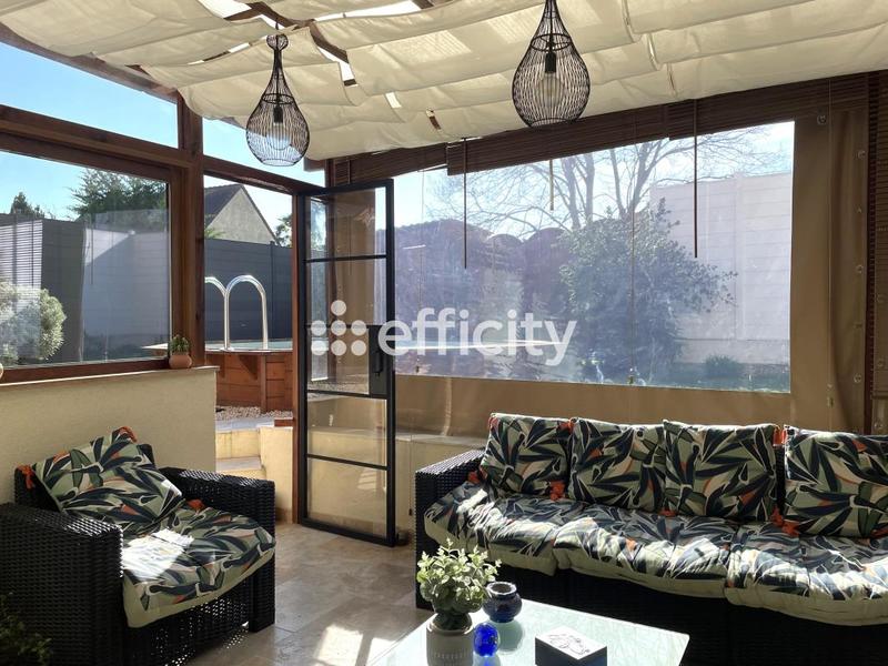 Maison - 140 m² - 6 pièces