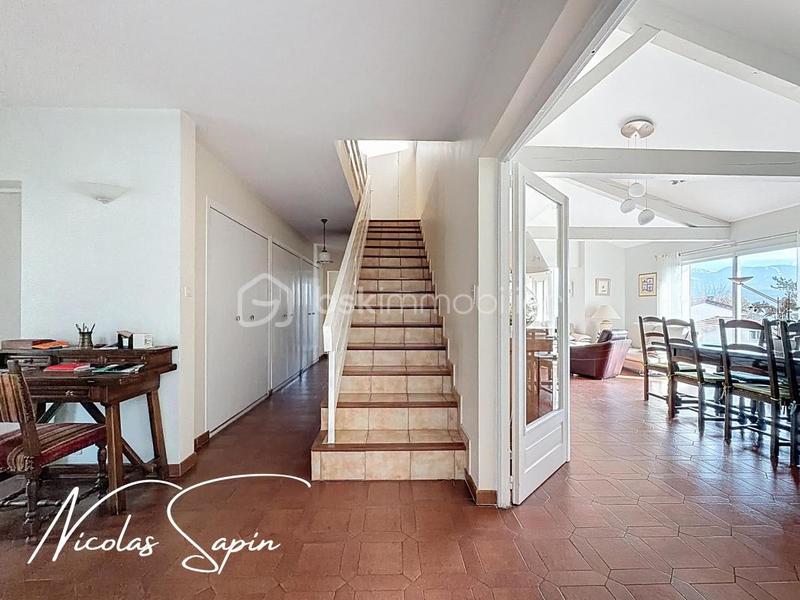 Maison - 153 m² - 6 pièces