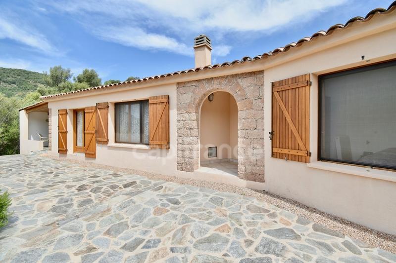 Maison - 89 m² - 3 pièces