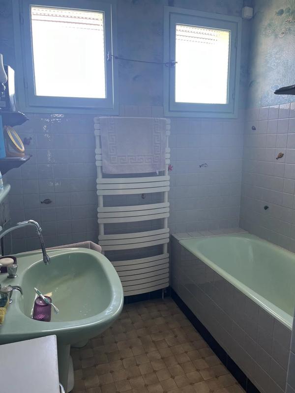 Maison - 102 m² - 4 pièces