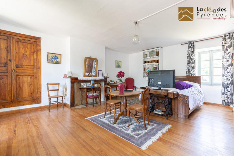 Maison - 170 m² - 6 pièces