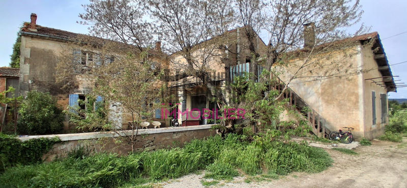 Maison - 320 m² - 9 pièces