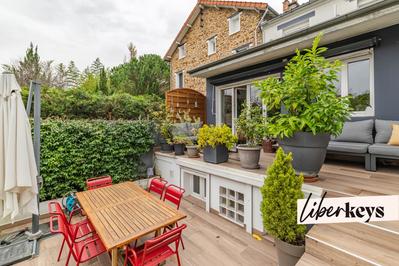 Maison - 137 m² - 5 pièces