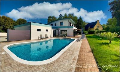 Maison - 180 m² - 10 pièces