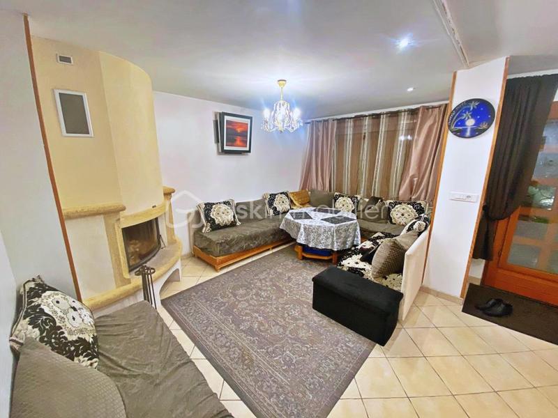 Pavillon - 130 m² - 7 pièces