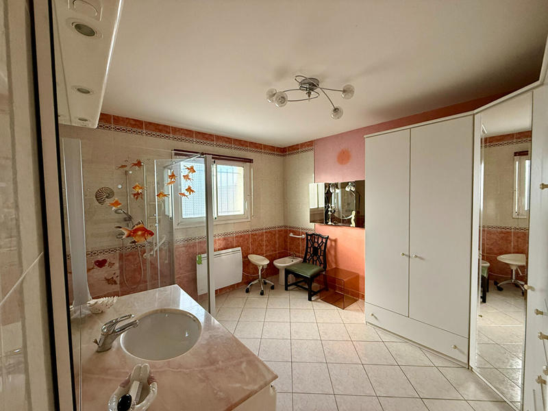 Maison - 191 m² - 6 pièces