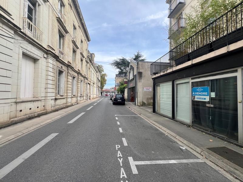 Local commercial - 80 m² - 3 pièces