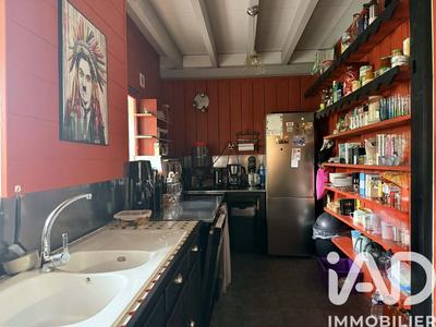 Maison - 308 m² - 16 pièces