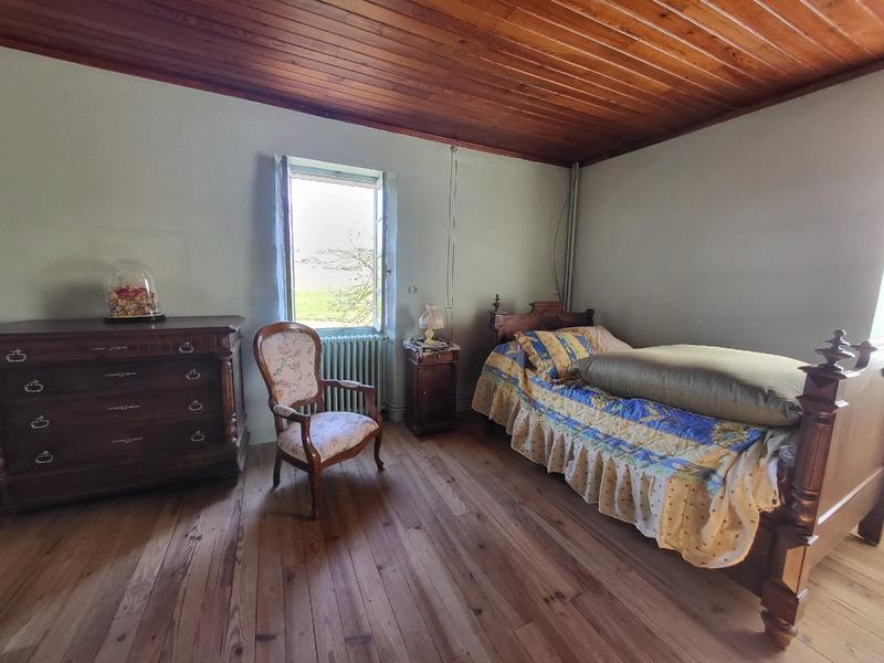 Corps de ferme - 156 m² - 6 pièces