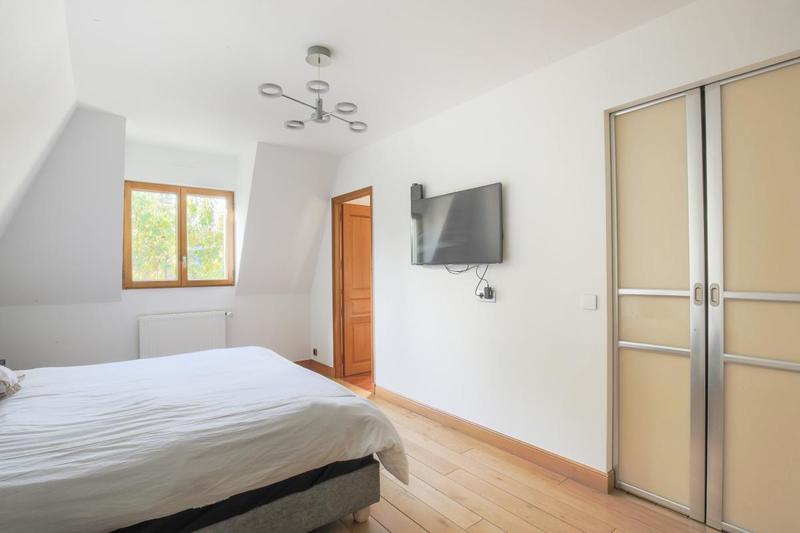 Villa - 192 m² - 6 pièces