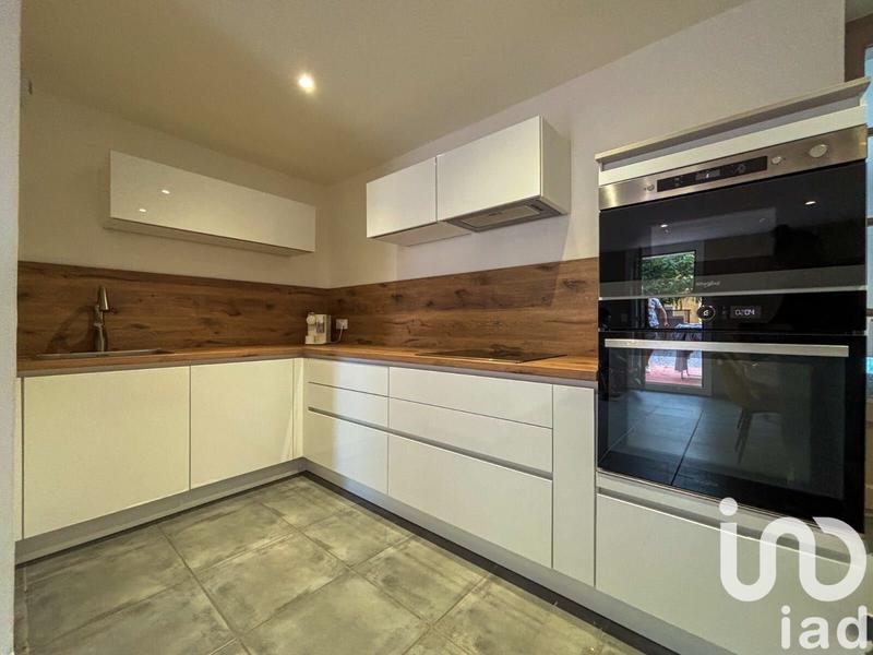 Maison - 194 m² - 7 pièces