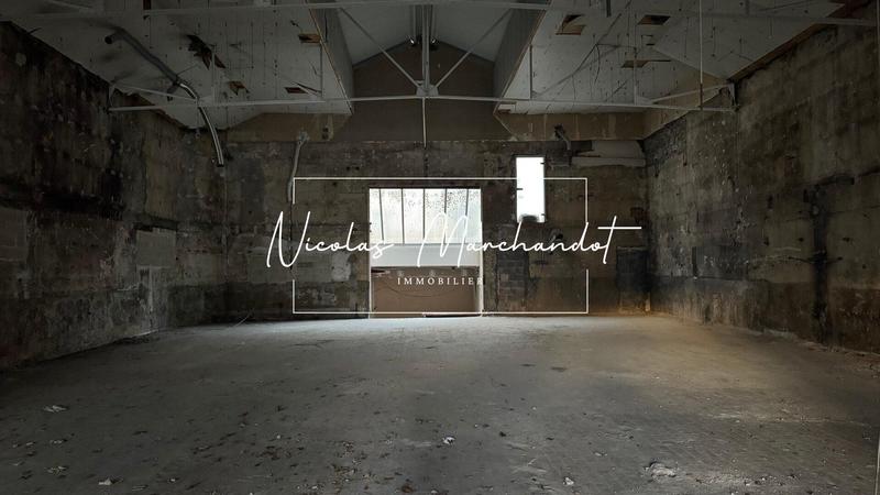 Local commercial - 400 m² - 1 pièce