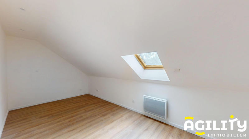 Maison - 181 m² - 6 pièces