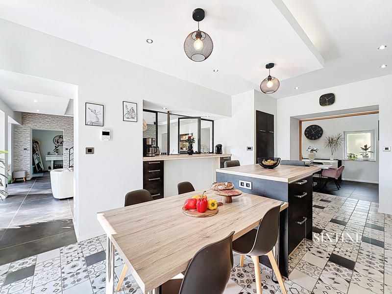 Ferme - 302 m² - 8 pièces