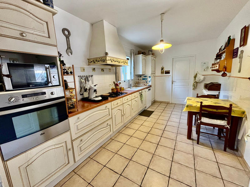 Villa - 137 m² - 4 pièces