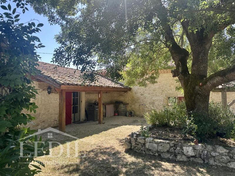 Propriété - 220 m² - 5 pièces