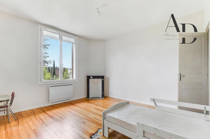 Maison - 165 m² - 6 pièces