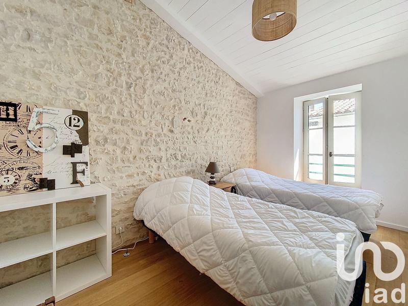 Maison de village - 238 m² - 10 pièces