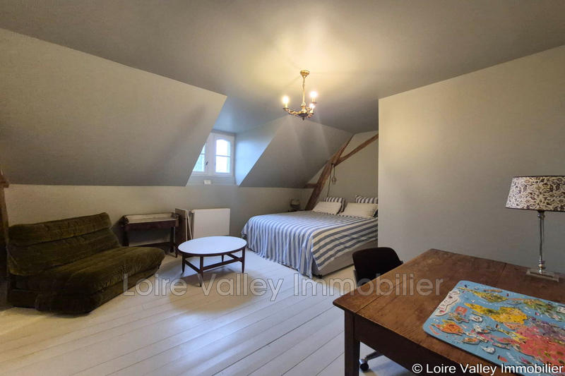 Maison - 211 m² - 6 pièces