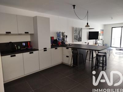 Appartement - 81 m² - 3 pièces