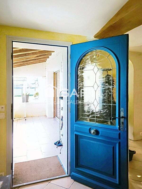 Maison - 219 m² - 8 pièces