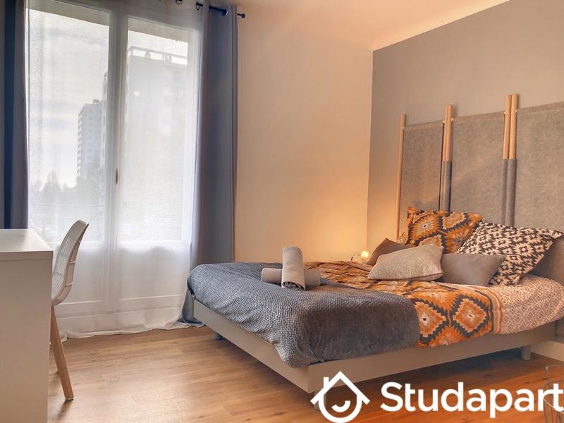 Chambre - 12 m² - 1 pièce