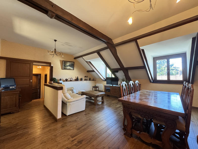 Maison - 143 m² - 6 pièces